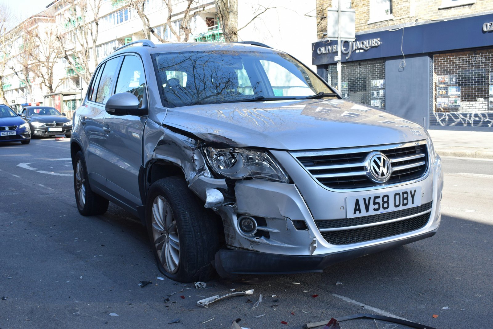 Auto mit Unfallschaden an der Front
